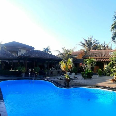 Отель Ndalem Bantul Gandok Экстерьер фото