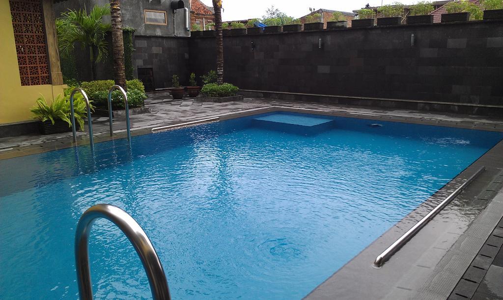 Отель Ndalem Bantul Gandok Экстерьер фото