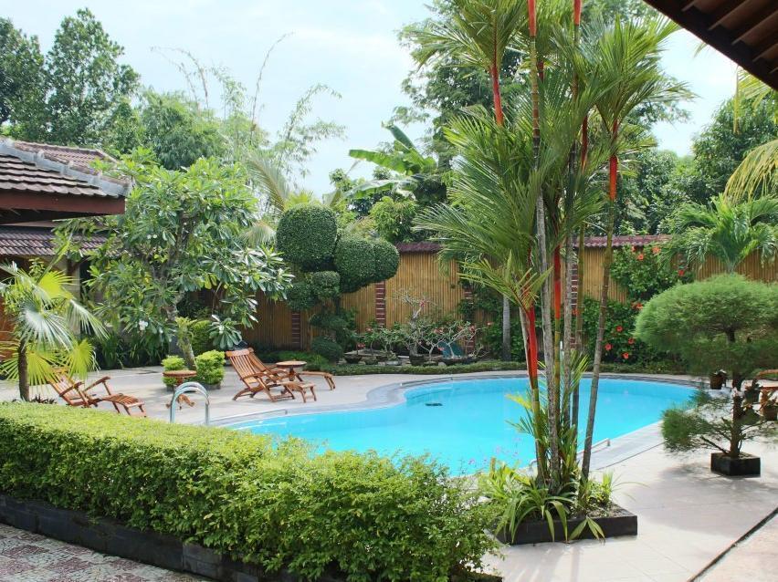 Отель Ndalem Bantul Gandok Экстерьер фото