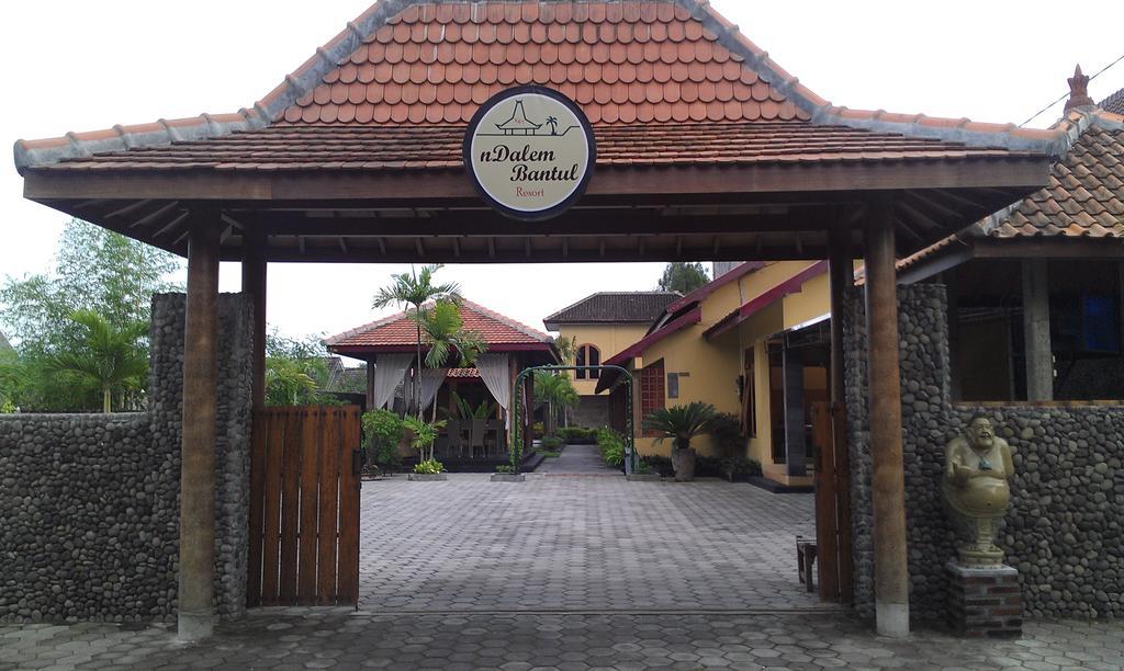 Отель Ndalem Bantul Gandok Экстерьер фото
